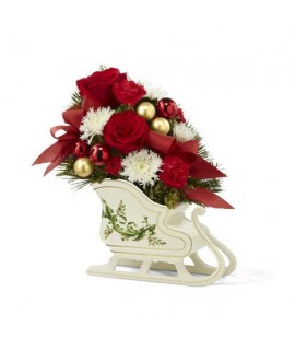 The FTD Holiday Traditions Bouquet The FTD Holiday Traditions Bouquet